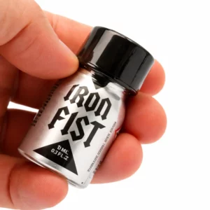 Poppers Iron Fist Original 10 ml dans son flacon aluminium compact au design robuste